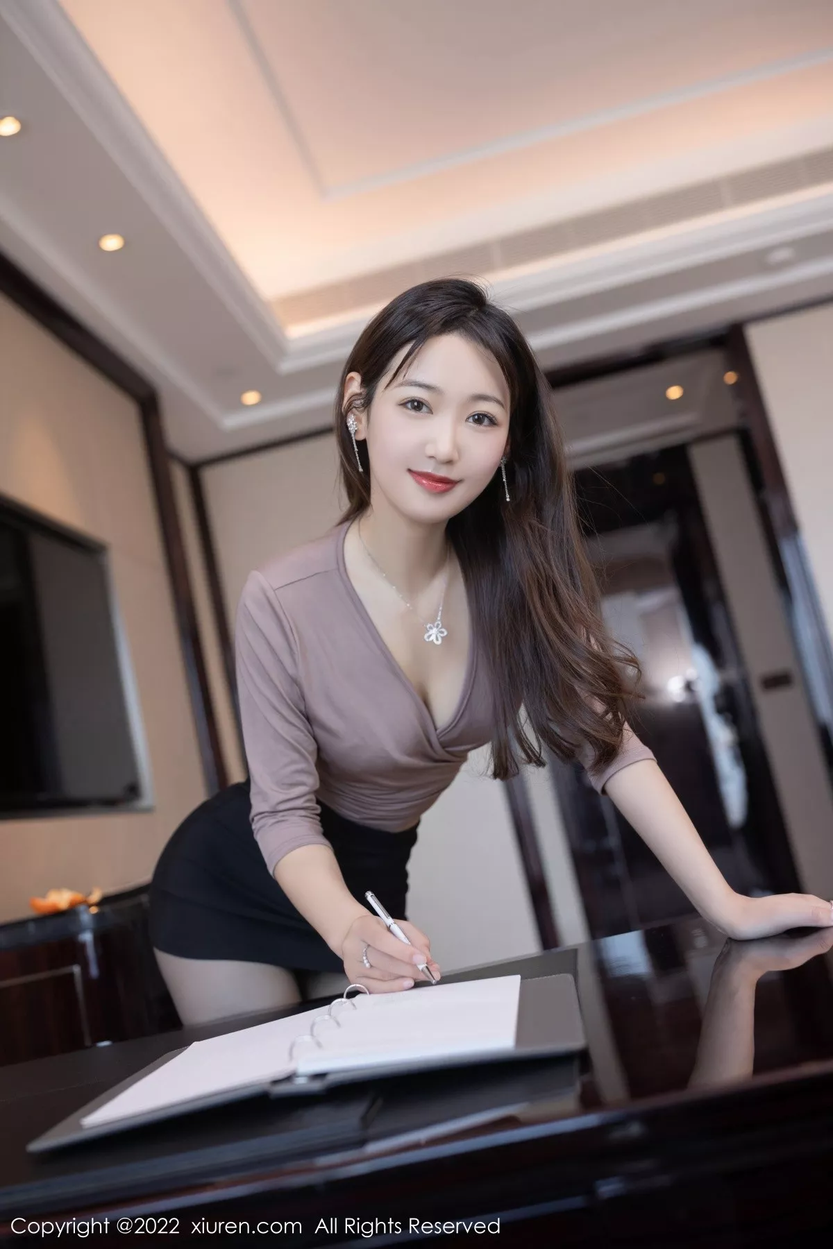 [XiuRen秀人网]第5475期唐安琪写真-秀人资源网